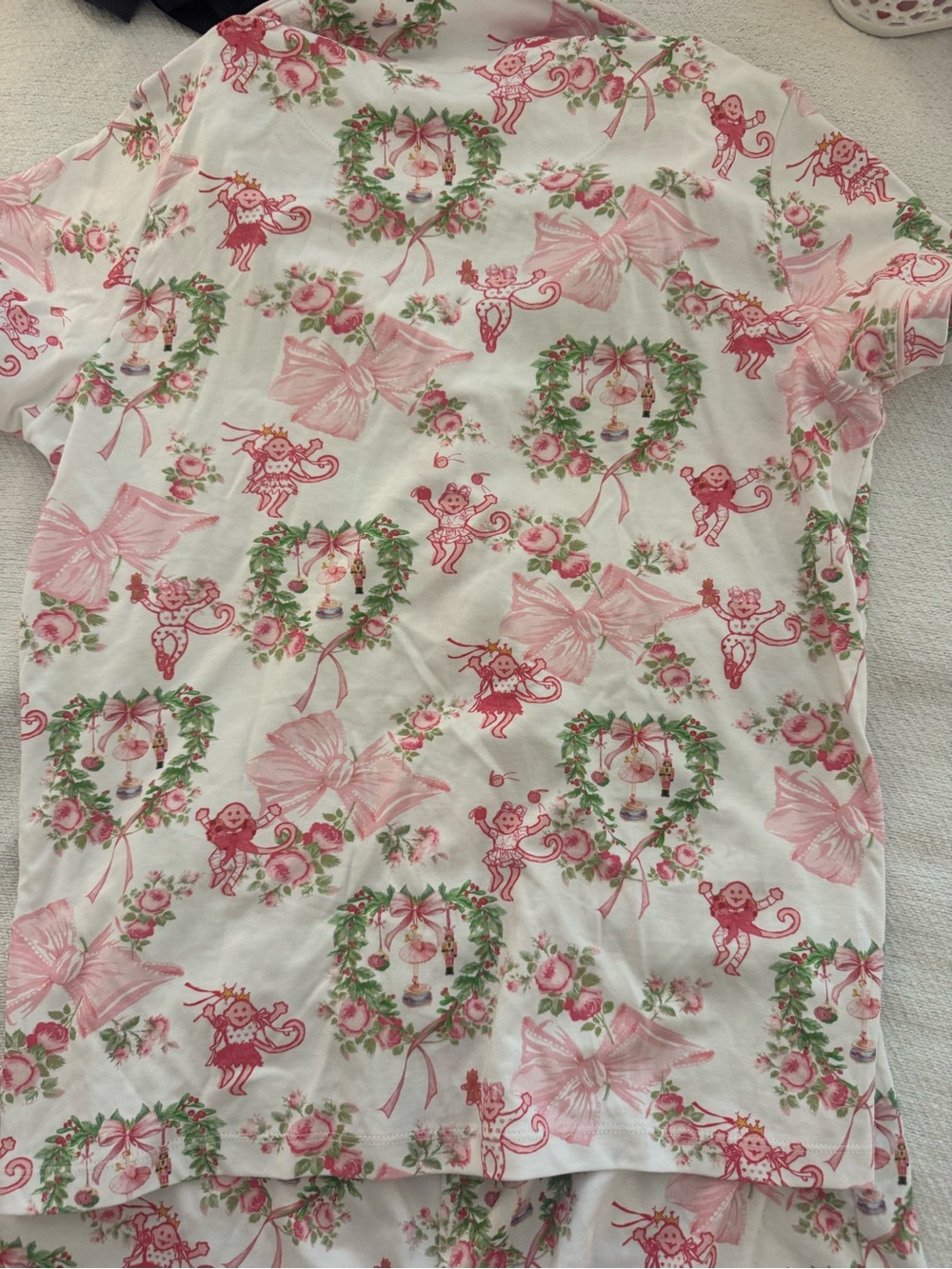 Roller Rabbit White Pink Floral & Wreath Short Pajama Set - Picture 3 of 5